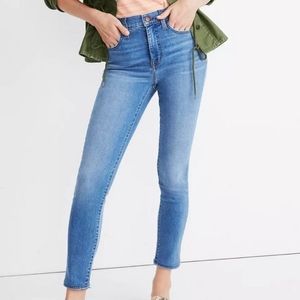 Madewell Roadtripper Crop Jeans.